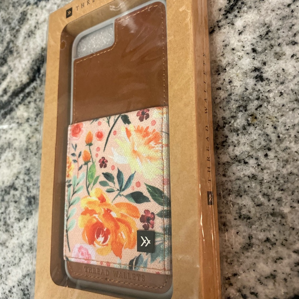 Thread wallet phone case iPhone 6+, 6s+, 7+, 8+.